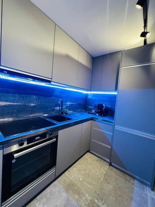 Impact Apartments Питешти Экстерьер фото