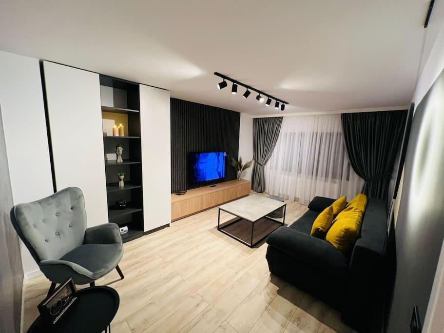 Impact Apartments Питешти Экстерьер фото